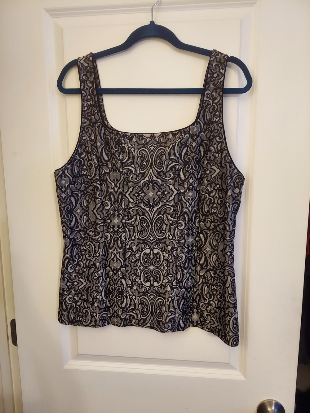 White House Black Market Black and Silver Jacquard Tank. XL.